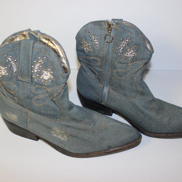 Zigi Soho Denim Western Boots with Silver Accents - Picture 4 of 10